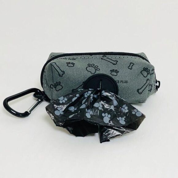 Pet's Choice Plus NWT Portable Poop Bag Holder With Carabiner - Picture 1 of 9